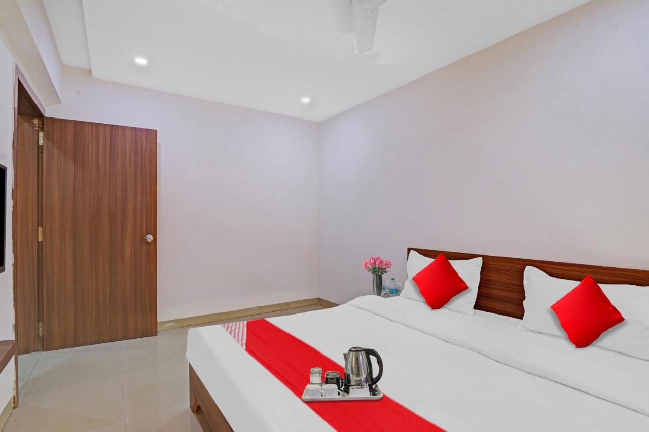 Oyo Flagship Hotel Residency Silvassa Exterior photo